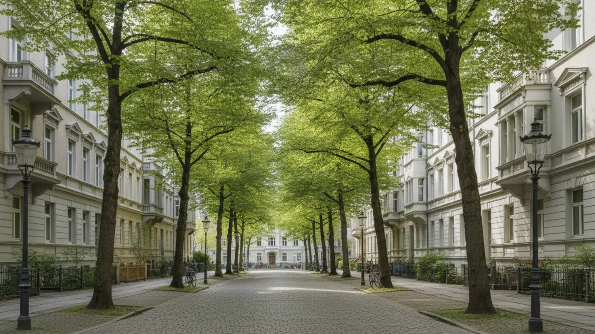 Baumbestandene Gründerzeit- und Jugendstilstraße in Hamburg-Eppendorf nahe dem Eppendorfer Baum, KI-generiert